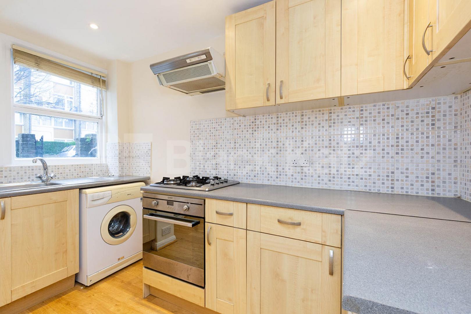 A recently redecorated and cosy one bedroom flat  in De Beauvoir Town Buckingham Road, Dalston